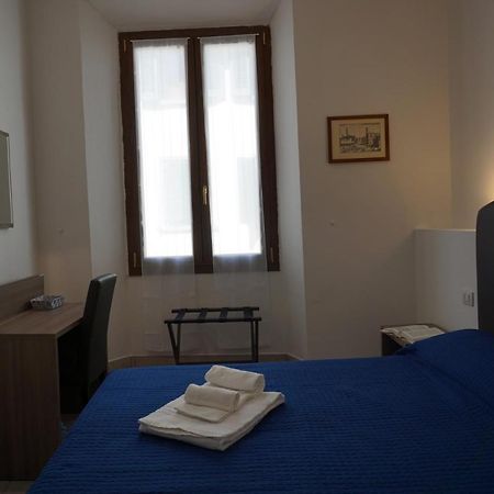 Holiday Rooms Флоренция Экстерьер фото