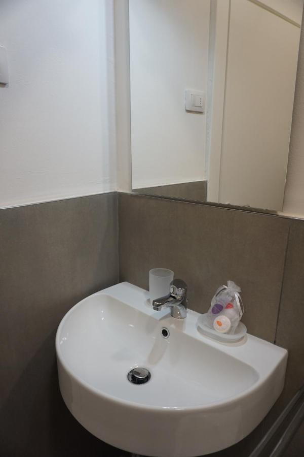 Holiday Rooms Флоренция Экстерьер фото