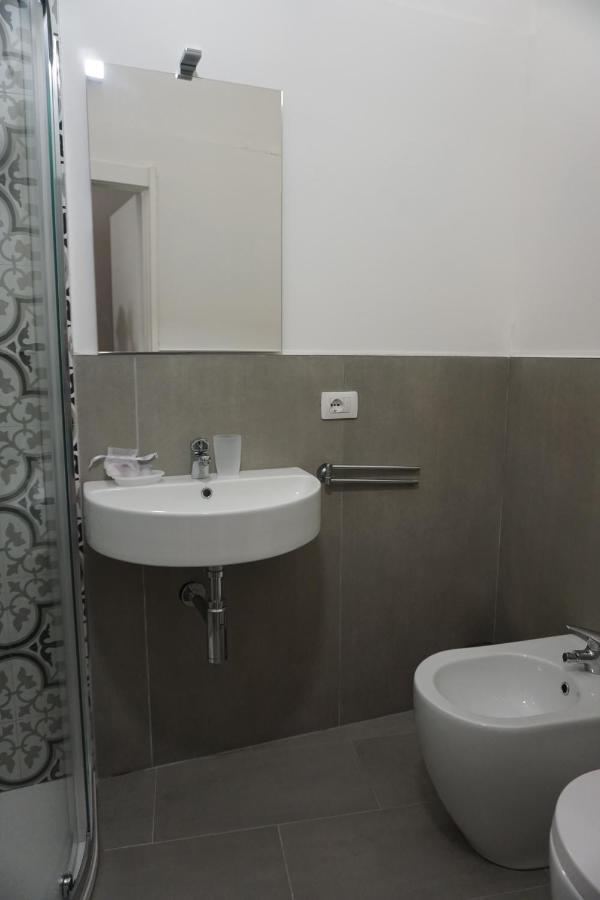 Holiday Rooms Флоренция Экстерьер фото