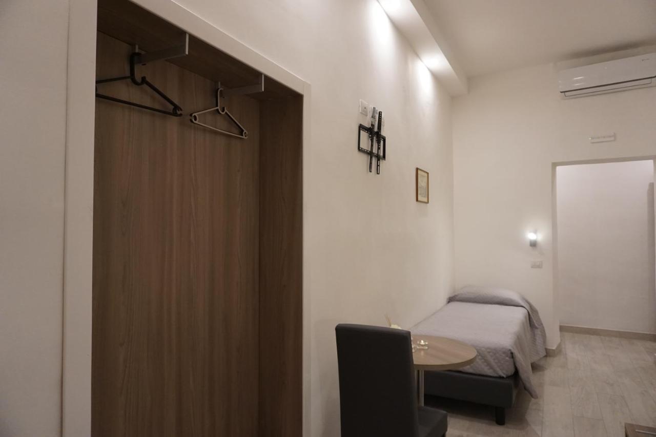 Holiday Rooms Флоренция Экстерьер фото